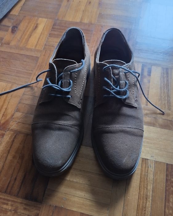 Sapatos quase novos impecáveis