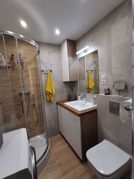 kafelkowanie sufity podwieszane instalacja wod-kan. gładzie malowanie