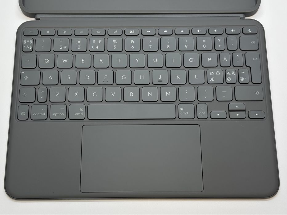 Klawiatura Logitech Combo Touch Air 11 M2 / Air 5 gen