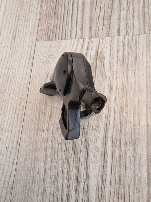 Manetka przerzutki prawa 8S Shimano SL-M310