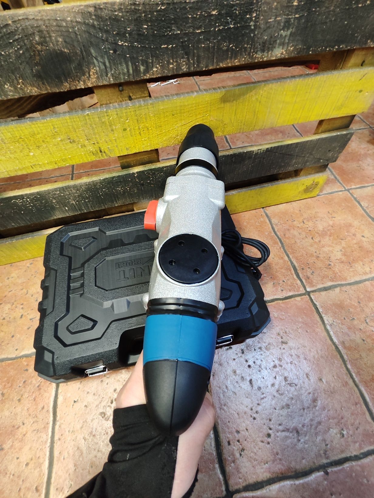 Перфоратор бочковой ЗПП-2000 MAX Профи/SDS-MAX/12дЖ/2кВт/5буров/Г2/62