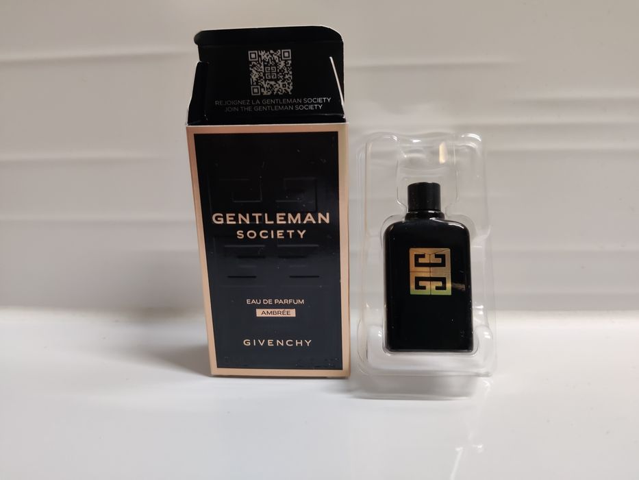 Givenchy Gentleman Society Ambree Eau de Parfum 6ml miniaturka