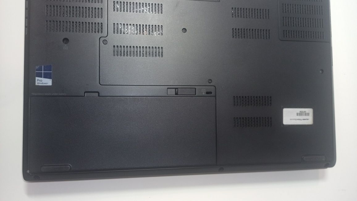 Laptop Lenovo ThinkPad P50 8GB/256GB jak nowy