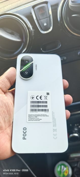 Poco F7    12/512 GB