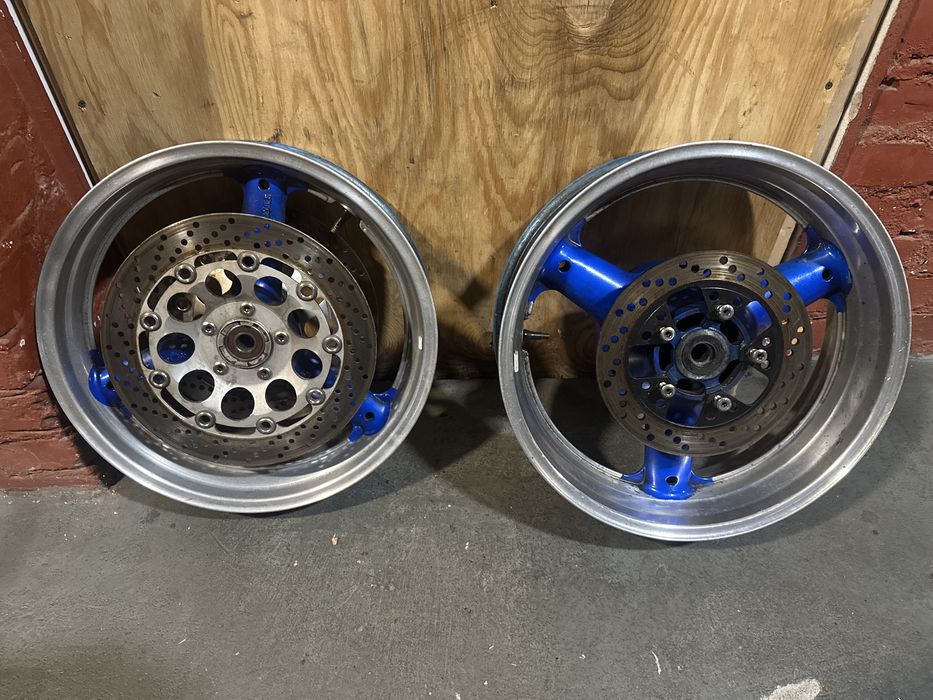 Suzuki GSX-R 1100 W gsxr Felgi Suzuki Tarcze Kolecjonerski stan gsf SV