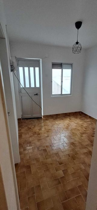 Casa T2 Cacém para Arrendamento