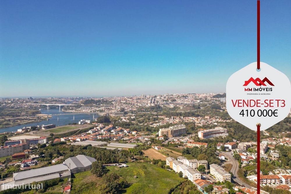 Moradia T3 | Renovada | 3 Frentes | Terraço | Garagem