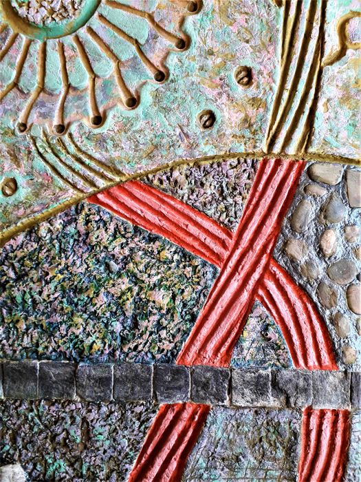 Настенное панно из прессованной массы папье-маше ручной работы