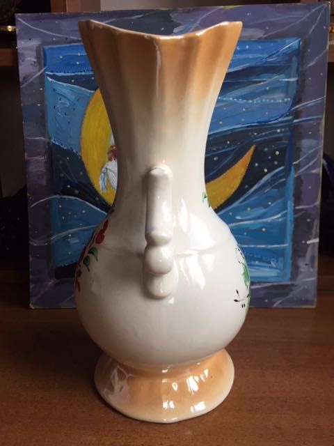 Керамическая ваза для цветов с клеймом завода