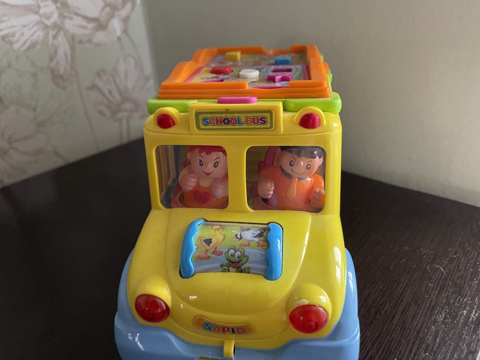 Іграшки для малюків