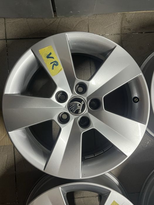 Оригінаоьні диски на Skoda Fabia, Rapid R15 5/100