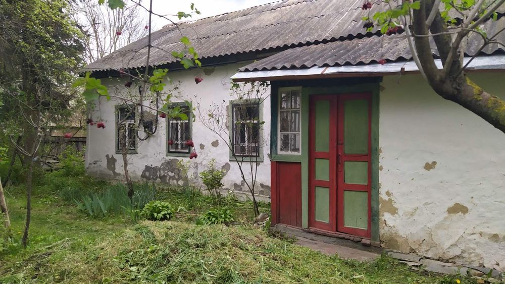 Продаю будинок хату з садом та огородом