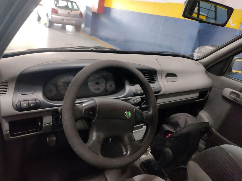 Skoda felicia 2000. Carro não trabalha.