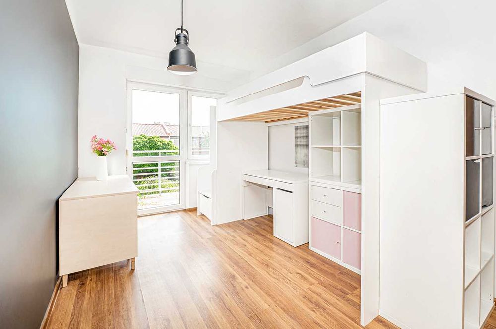 Łóżko antresola dla dzieci ze schodkami