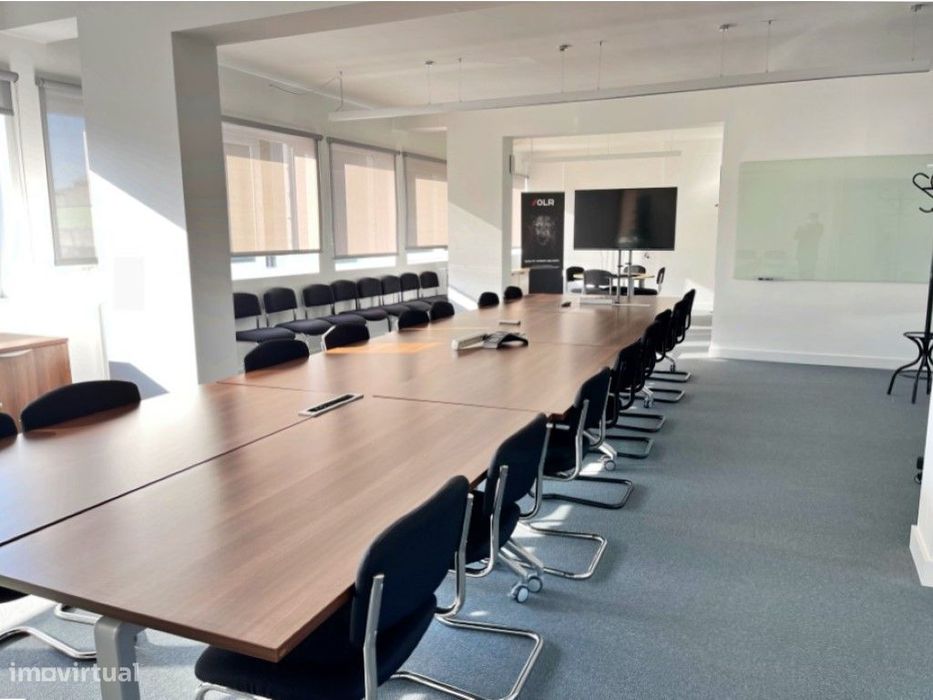 Escritórios para investimento no coração do Porto