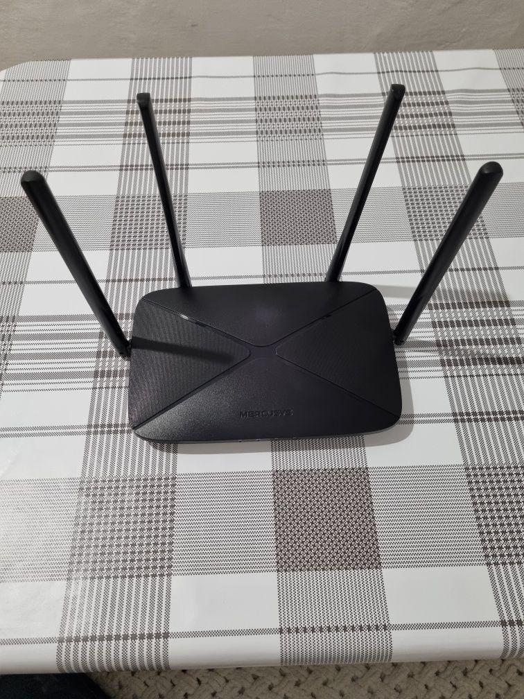 Wi-Fi роутер MERCUSYS  AC1200