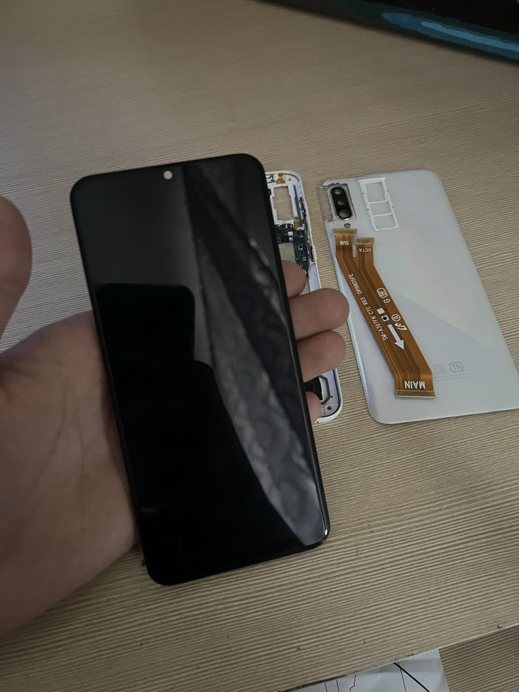 Samsung a30s запчастини