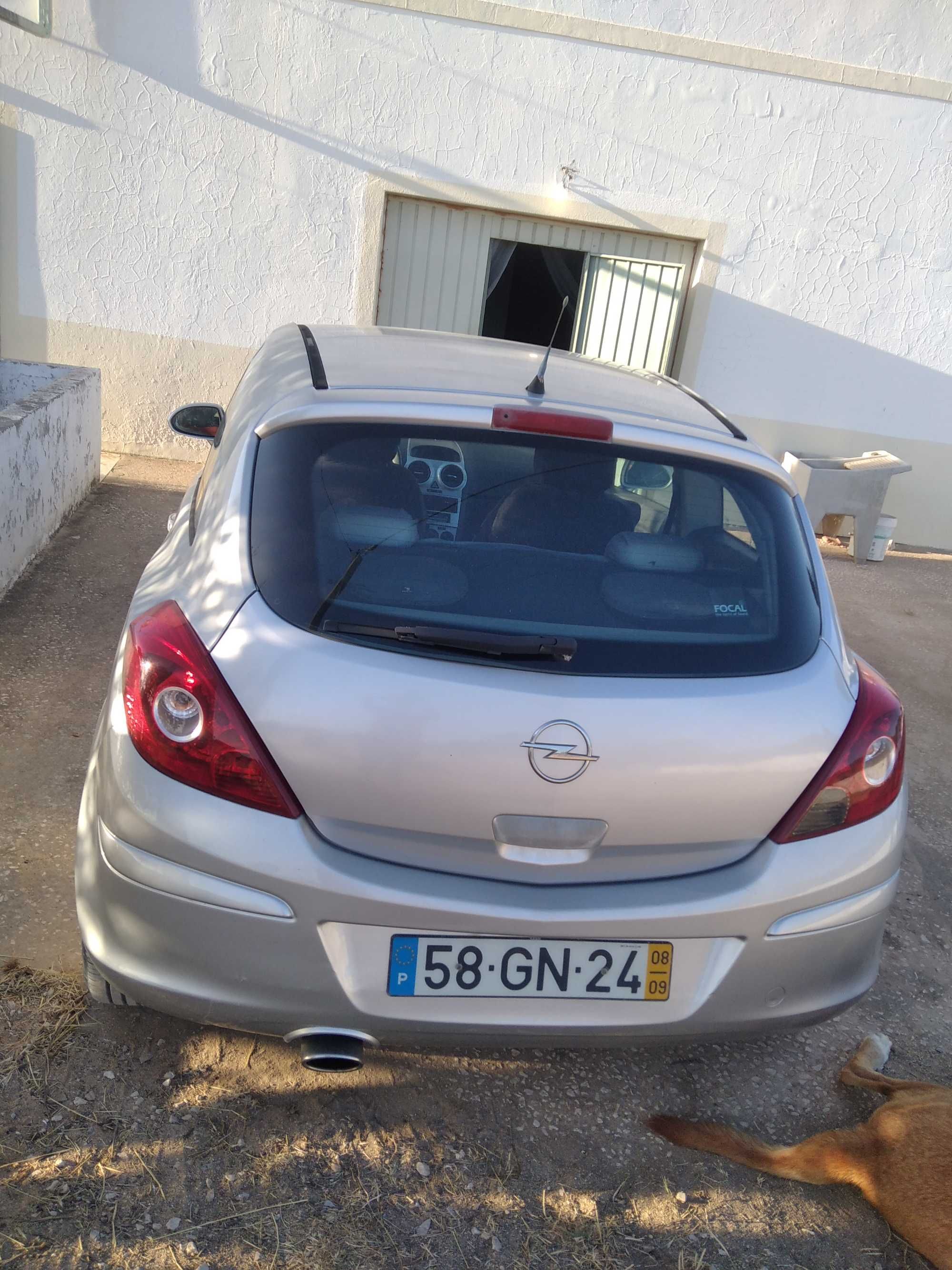 Opel Corsa D 1.2 Gasolina (2008) – Ideal para cidade