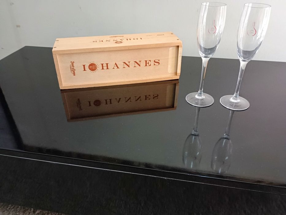 Mesa de centro em madeira lacada preto brilho, medidas: 116/55/30cm al