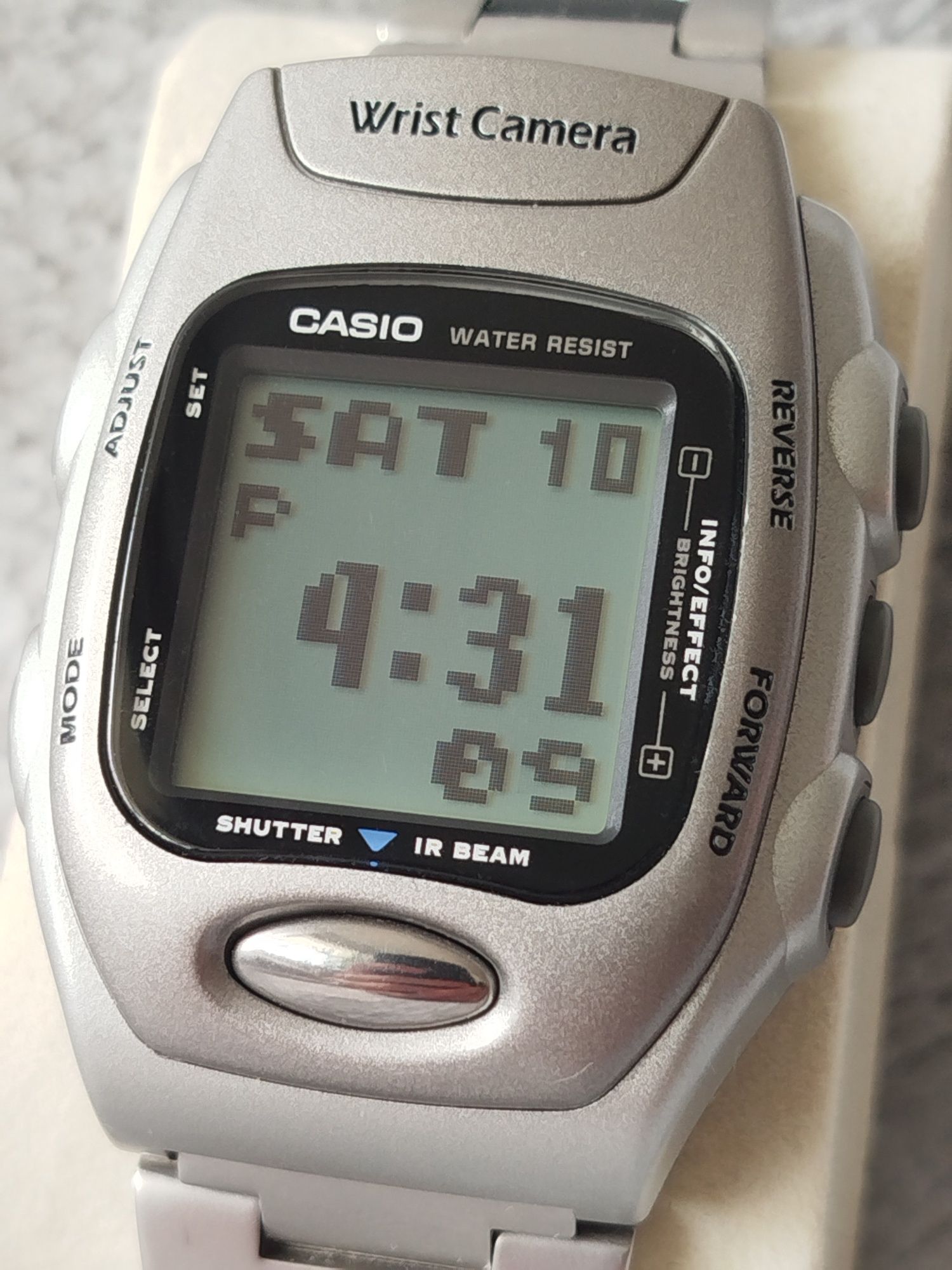 Zegarek Casio Wrist Camera WQV-2 silver digital unisex y2k funky