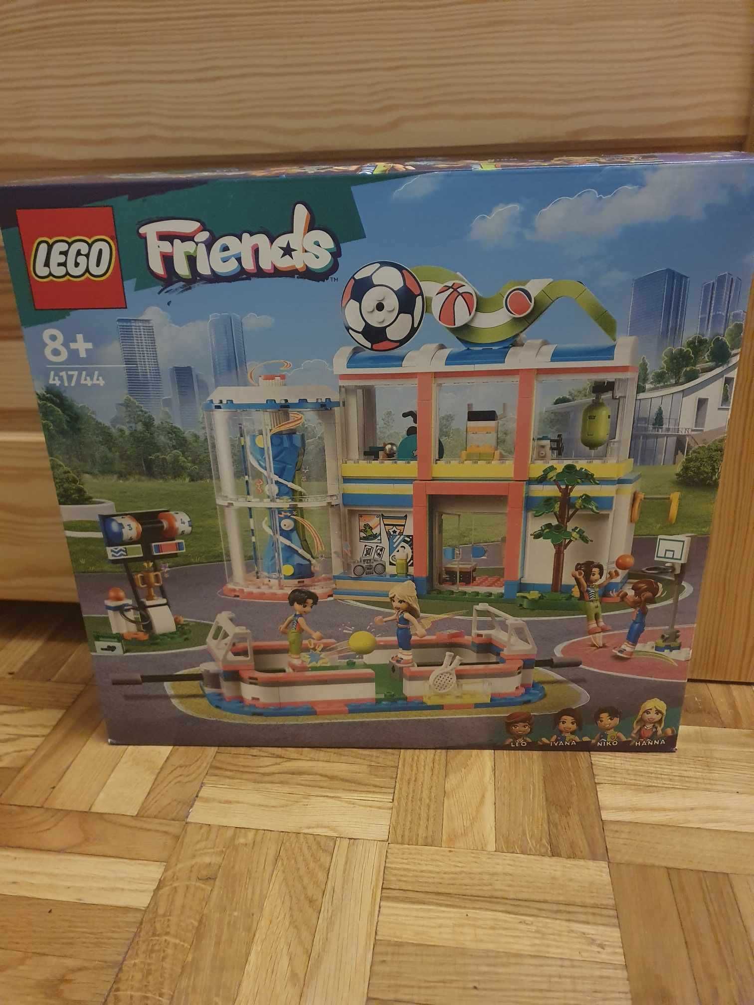 Zestaw LEGO Friends Centrum sportowe 41744