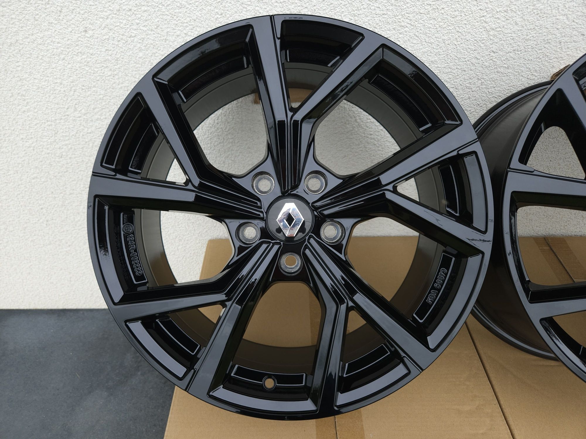 Renault 17 " Nowe Czarne 5x114,3 Captur Symbioz Koleos Arkana Austral