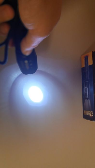 Ліхтарик, фонарик на акумулятор чи батарейки