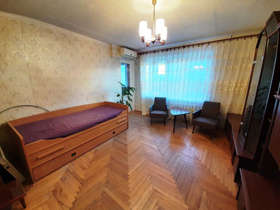 Продаж 2 кімн квартири пр. Поля, низ, Медтехніка, парк Глоби