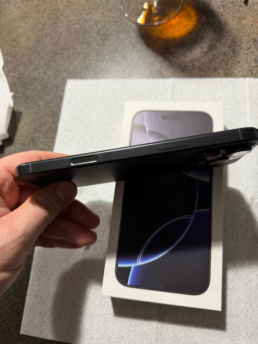 iPhone 16 Pro Max 256gb Black Titanium, neverlock, фіз сим