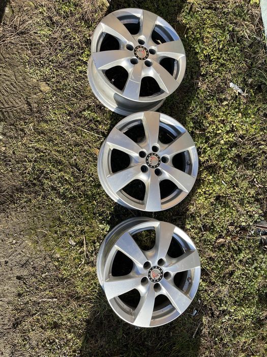 Продам диски на шкоду фабія 1