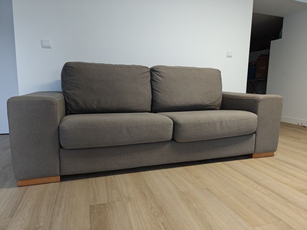 Sofá Dicarmo 3 lugares 220X90 cm