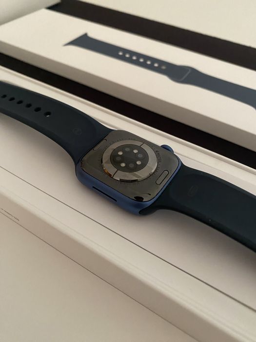 Apple Watch Series 7 - 41mm - Alumínio Azul Usado com Caixa Original