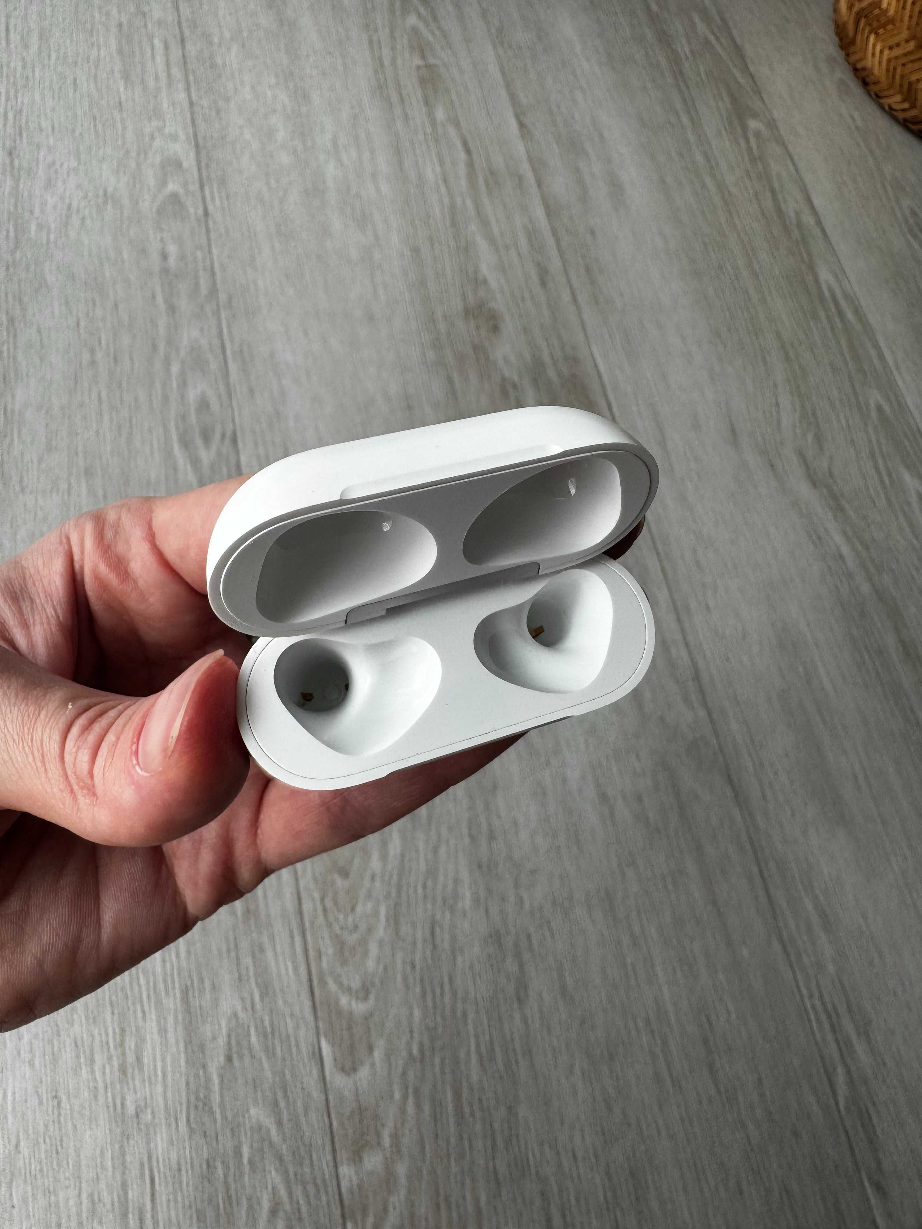 Oryginalne Etui / Box do Ładowania Apple AirPods 3 Gen - Model A2566