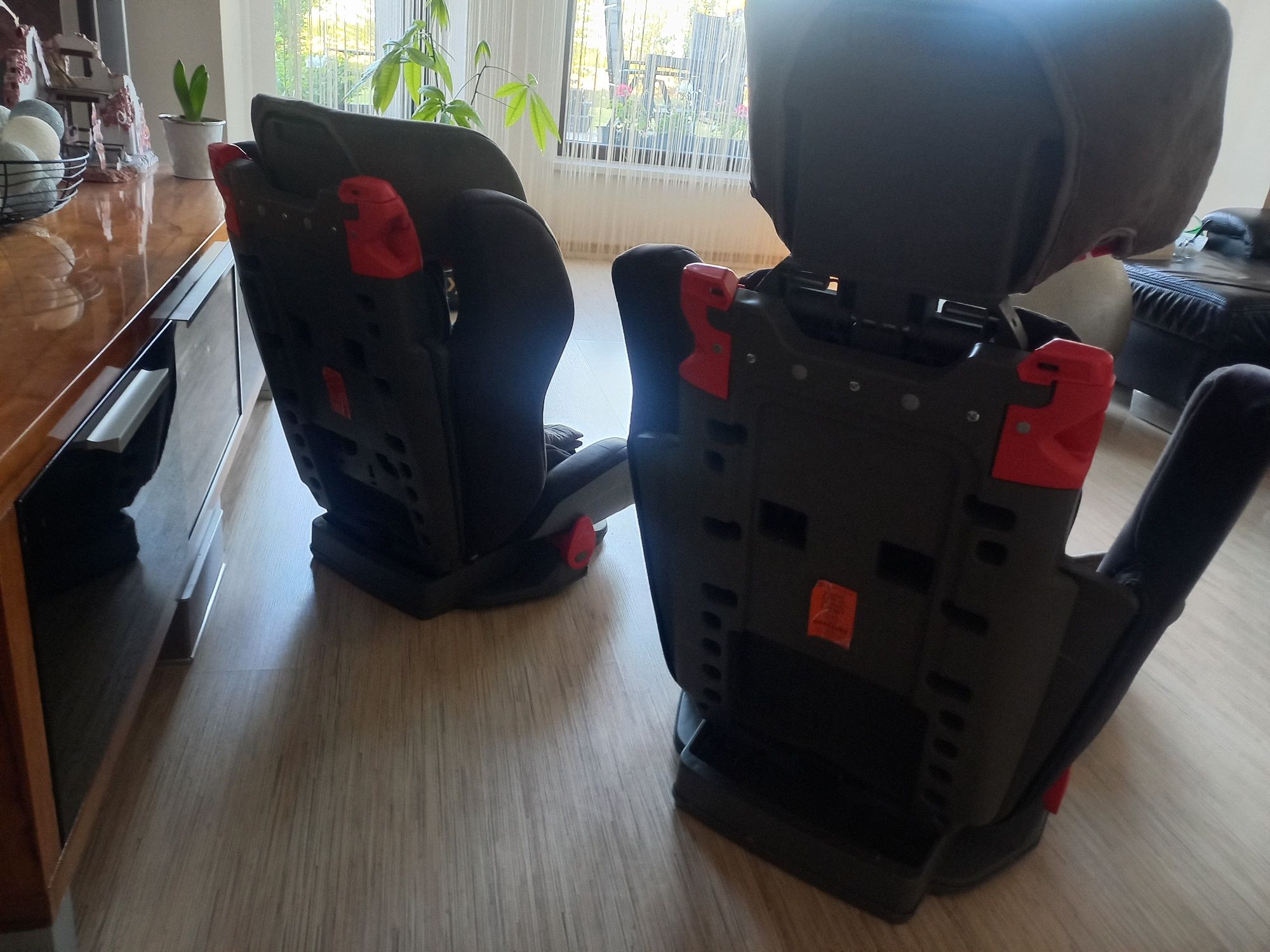 Fotelik samochodowy Avionaut EVOLVAIR 9-36 kg w opcjach  9 - 18 kg i