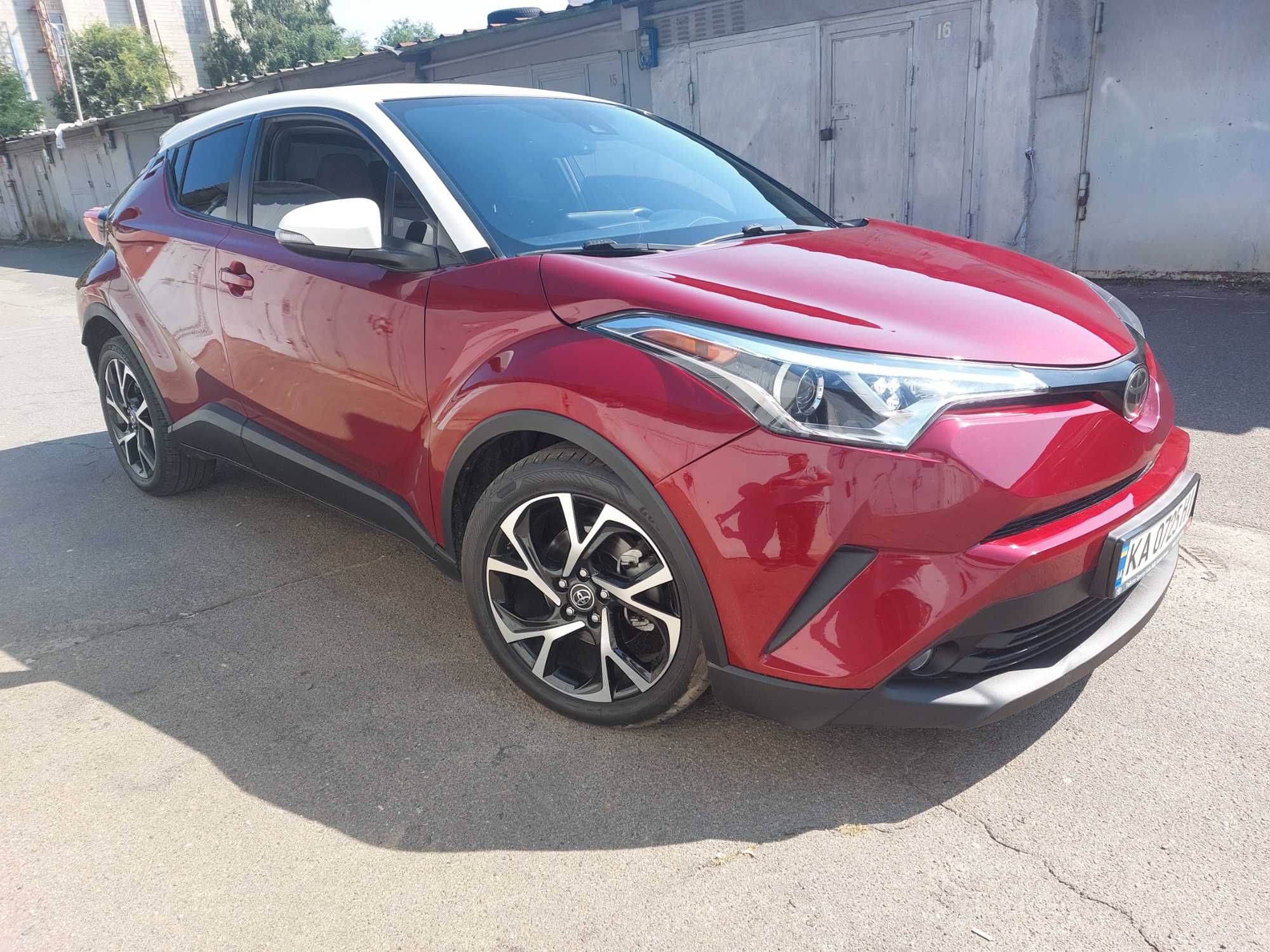 Продам Toyota C-HR