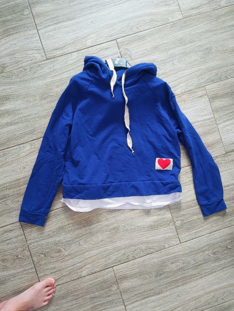 Bluza z serduszkiem kaptur r.XS-48/50