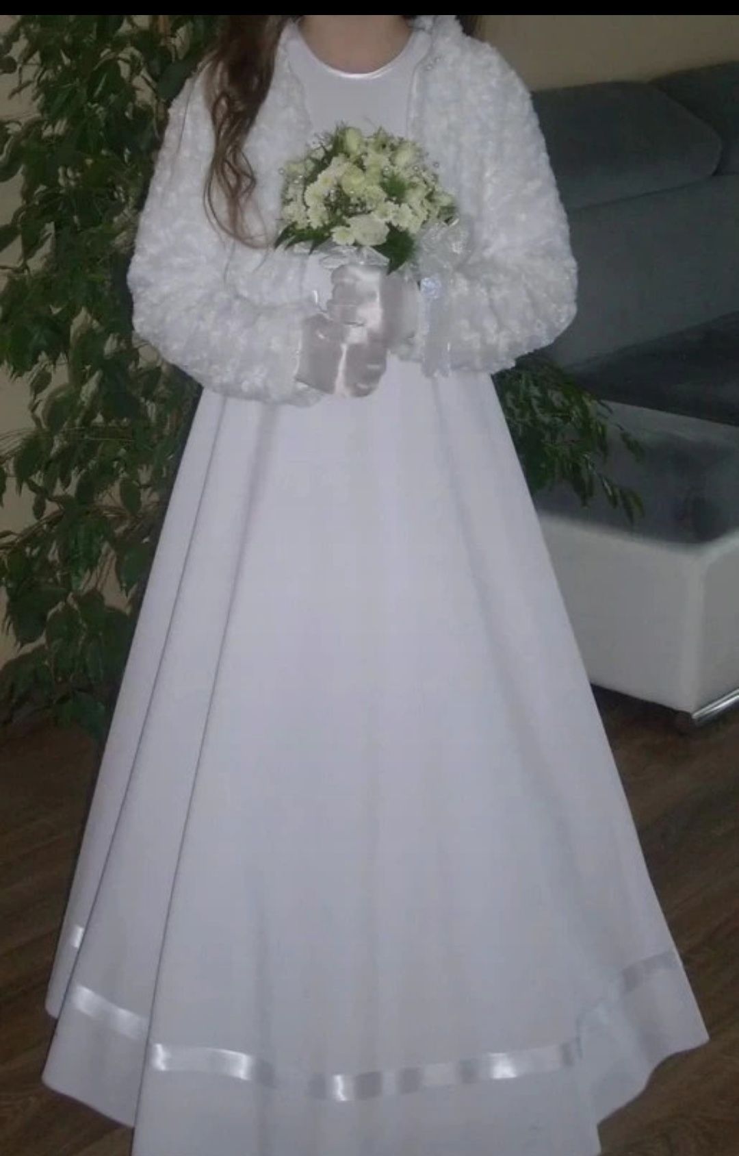 Sukienka komunijna dla dziewczynki 146/152 cm