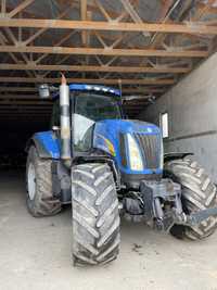 New Holland T8040