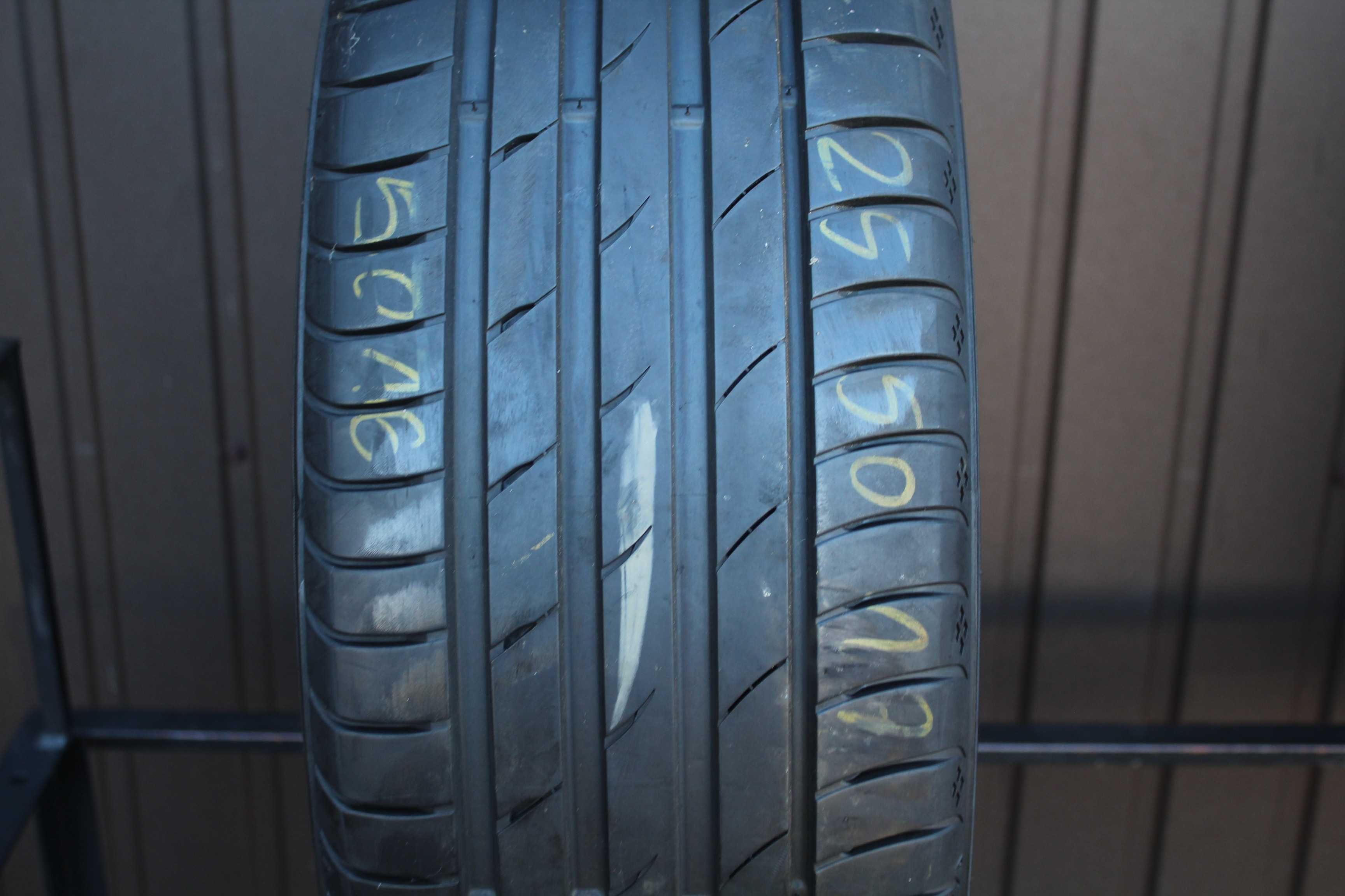 225 50 R17 Marshal MU12