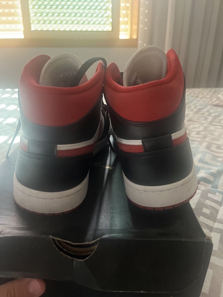 Nike jordan 1 mid negociavel