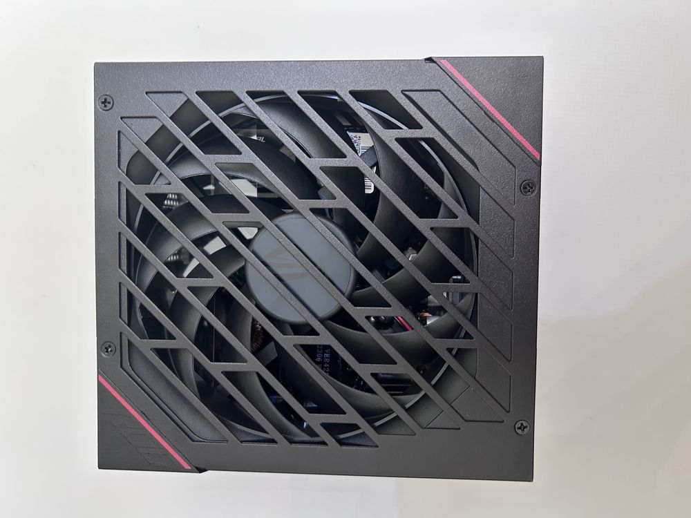 Блок живлення Asus Rog Strix 1000w