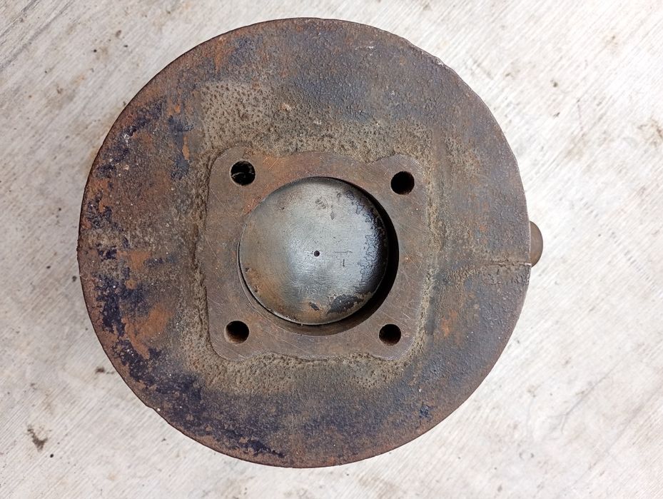 Cylinder tłok WSK 150