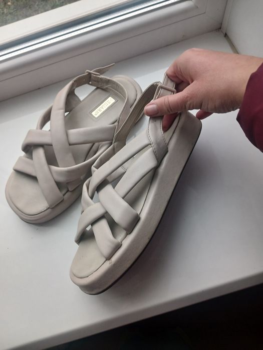 Пролам босоніжки 39 розмір