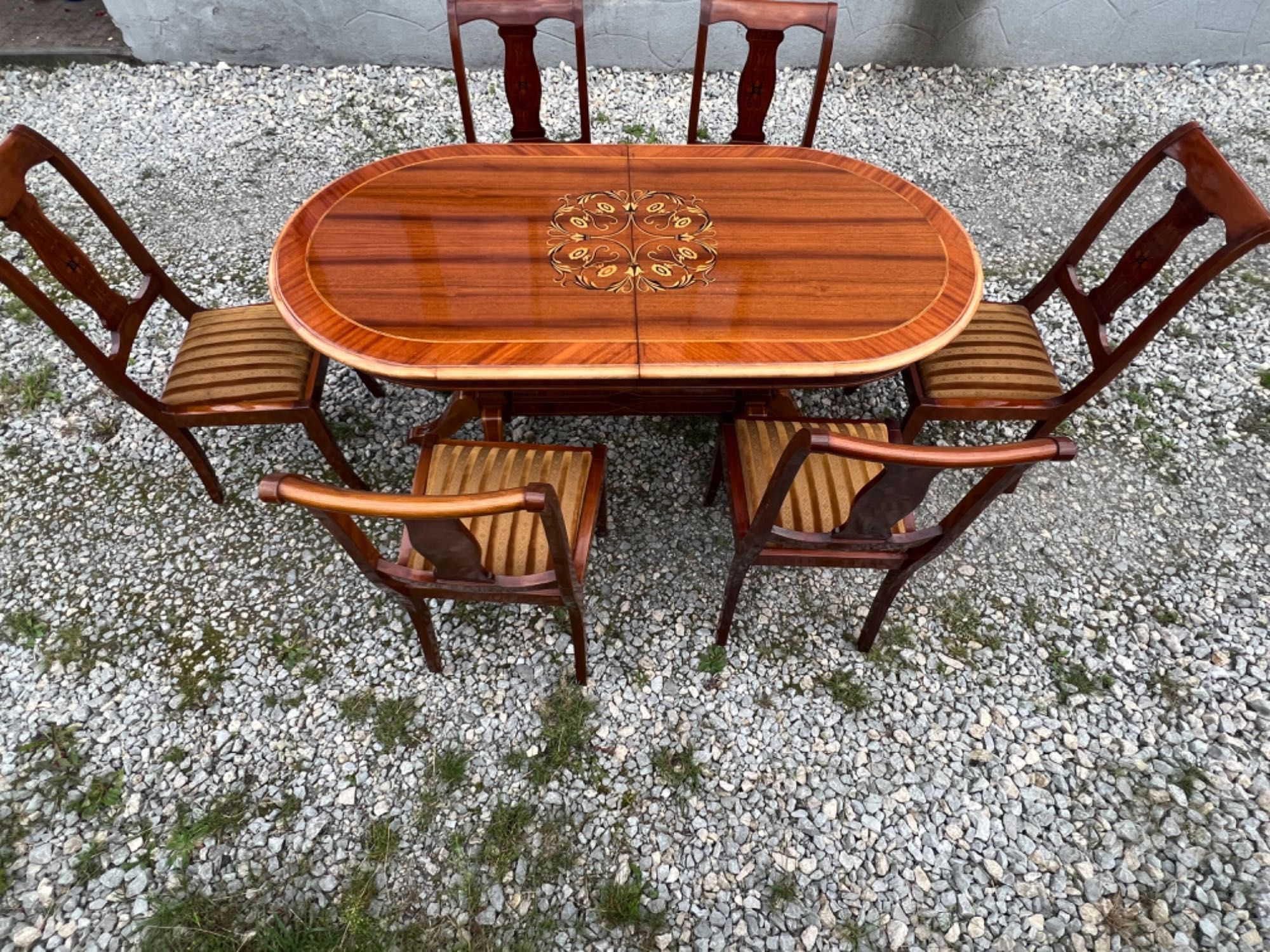 Stół owalny intarsjowany drewniany zestaw 6 krzeseł rozkładany