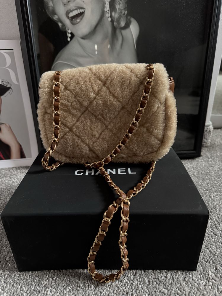 Torebka Chanel….