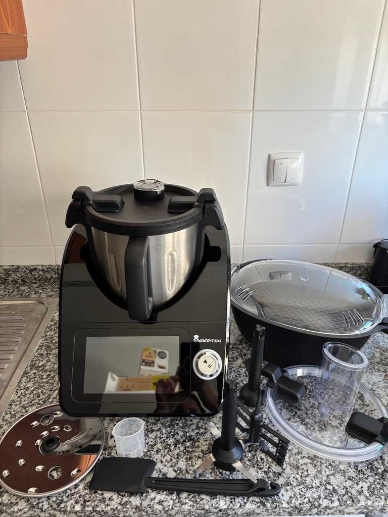 Robot de Cozinha MasterPro c/ Garantia – 200€ (Negociável)