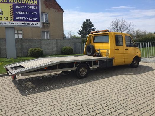wynajem laweta do wypożyczania  pomoc drogowa od 170 zl/doba