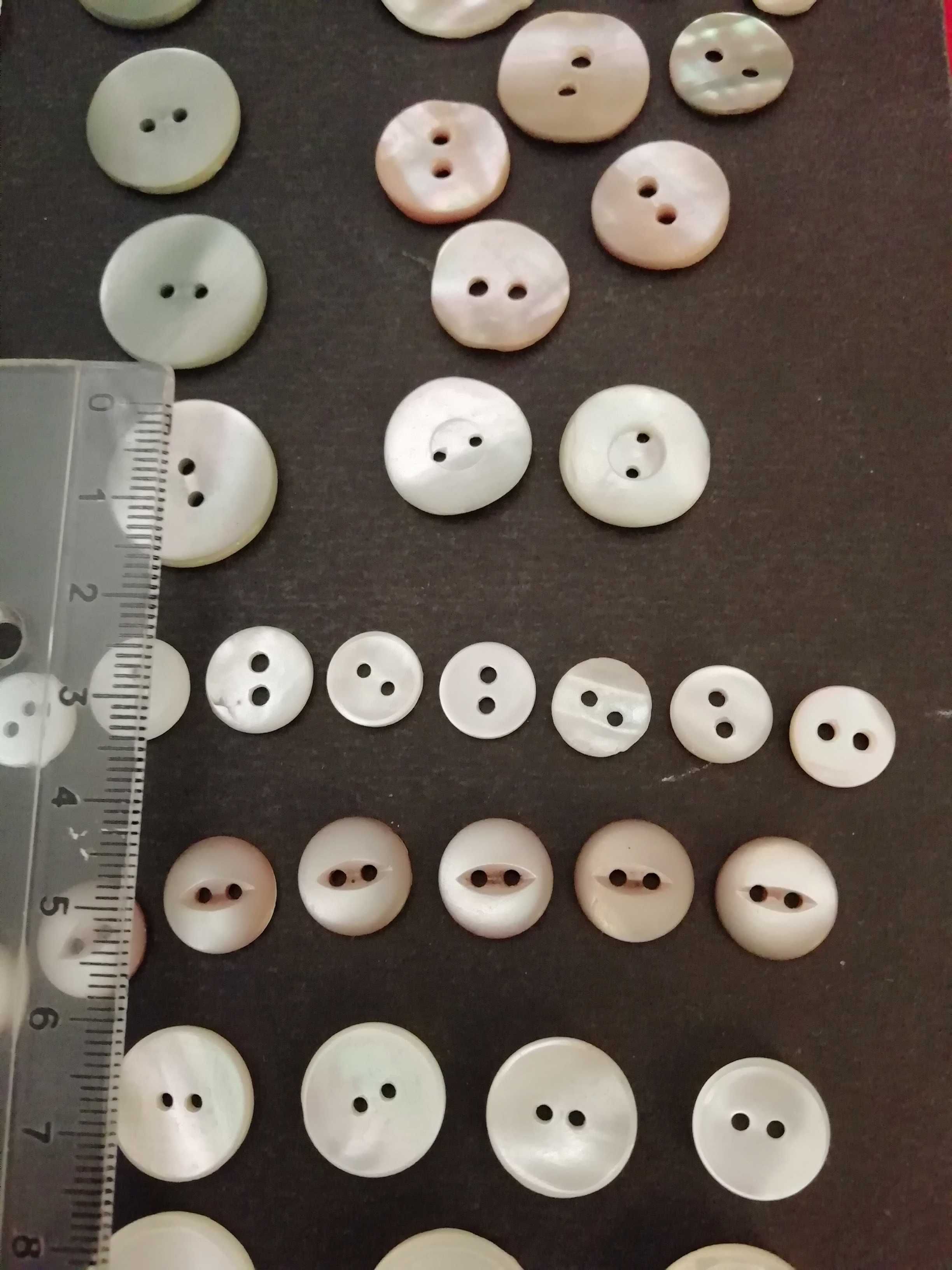 Botões em madre pérola x56