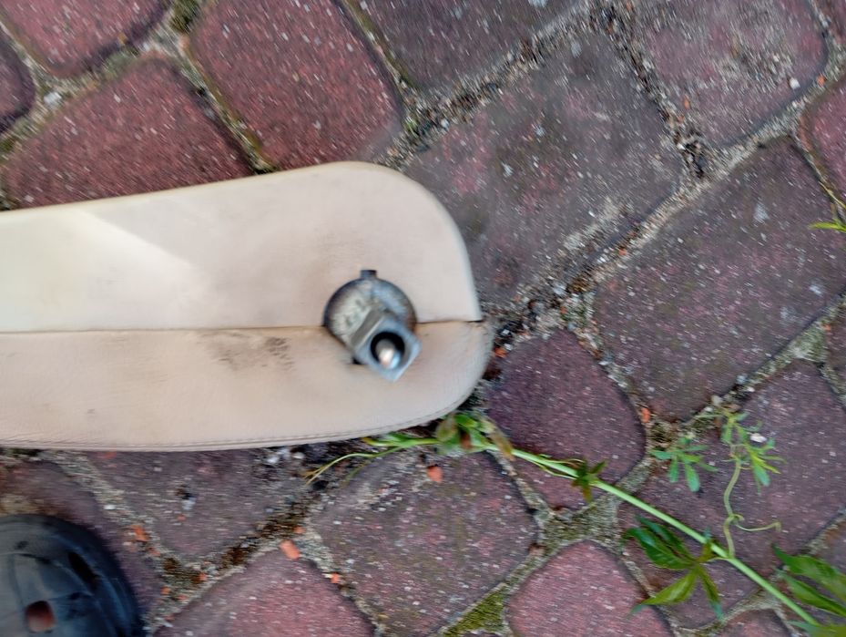 Podłokietnik fotela pasażera lewy Mercedes Vito V klasa W638