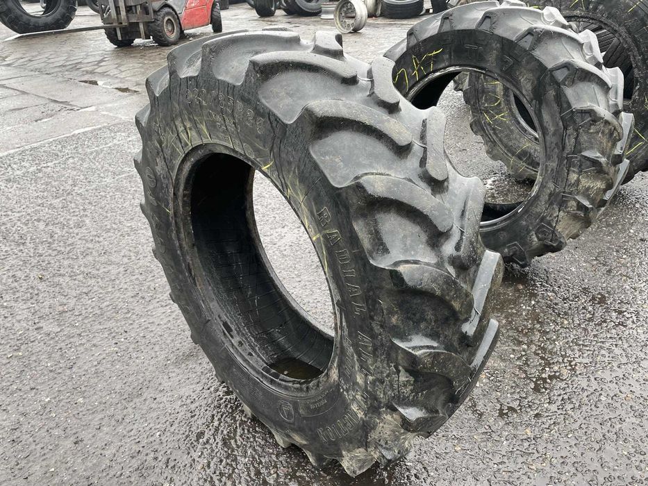 320/85R24 12.4R24 12.4-24 Opona Radialna FIRESTONE 80%